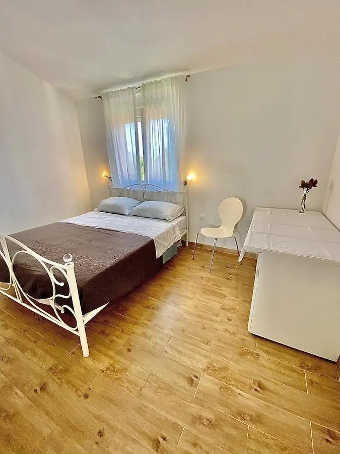 Apartments Eden Sisan Croatia