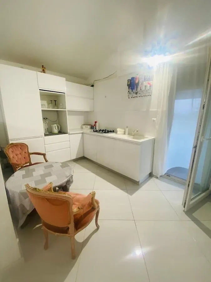 Apartments Eden Sisan